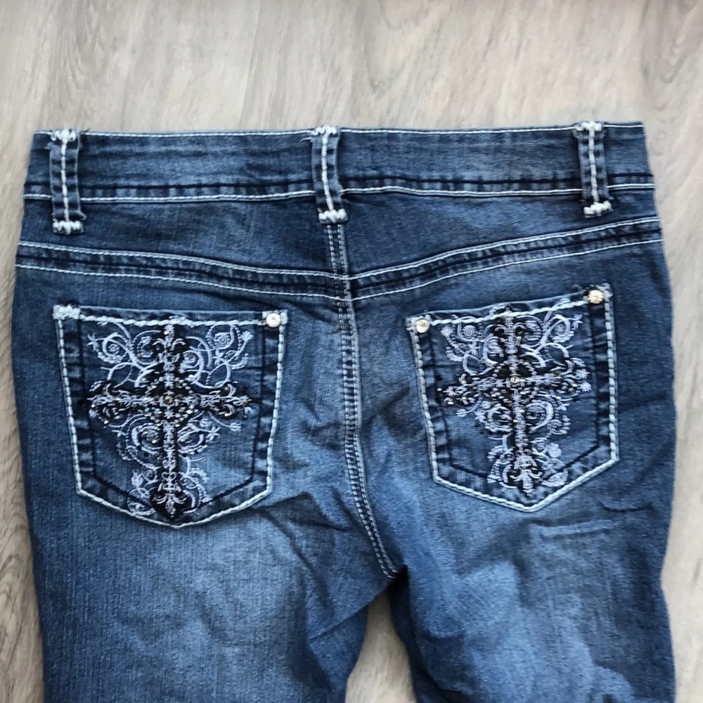 Skinny jeans with beaded design - Picture 4 of 5
